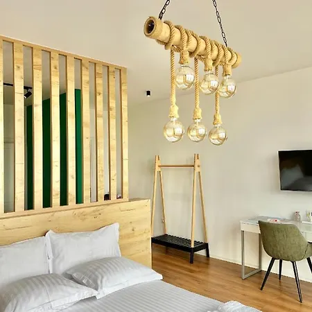 Tirana Green Apartment 地拉那